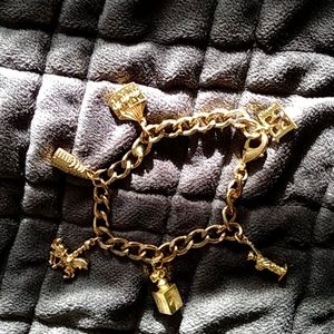 Escada Charm Bracelet✨